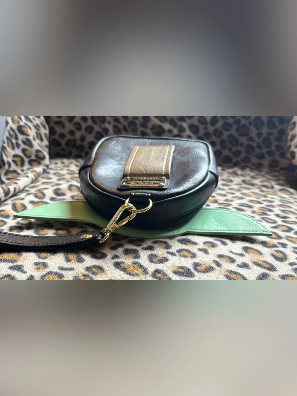 Disney Store Loungefly The Mandalorian Grogu Baby Yoda The Child Wristlet GUC💚 - Picture 8 of 12
